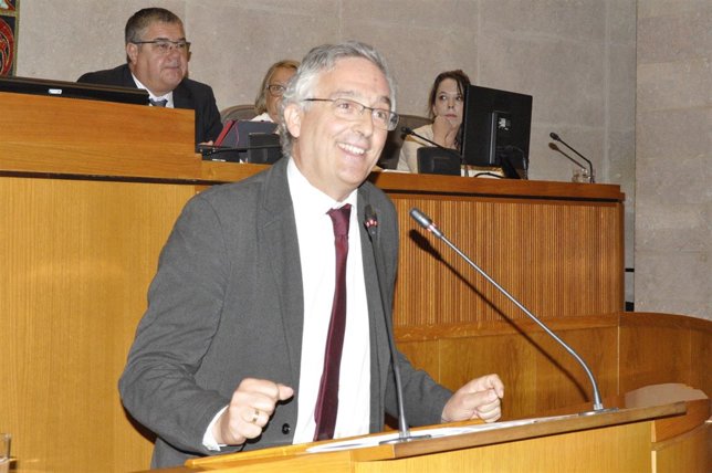 Olona apuesta por que los regantes pidan préstamos a los bancos.