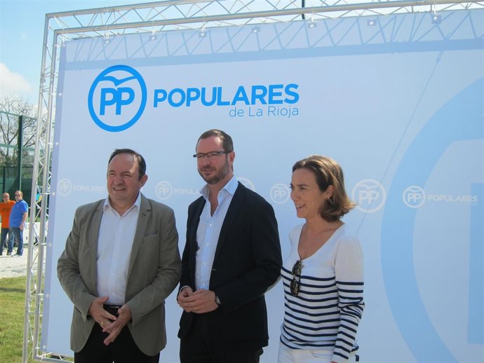 Javier Maroto junto a Cuca Gamarra y Pedro Sanz en Logroño