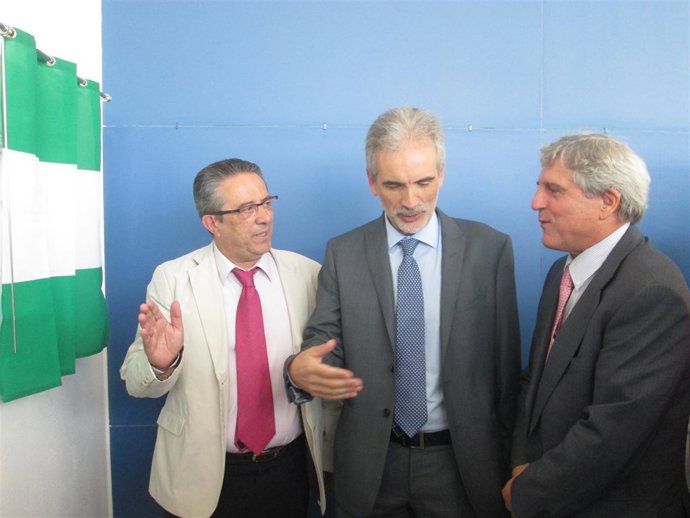 Aquilino Alonso en la inauguración del nuevo centro de salud de Torredonjimeno