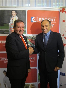 Eroski y Cruz Roja Zaragoza firman un convenio para la inserción laboral 