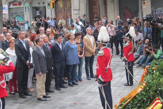 Ofrenda de Ada Colau y el consistorio de Barcelona a Rafael Casanova