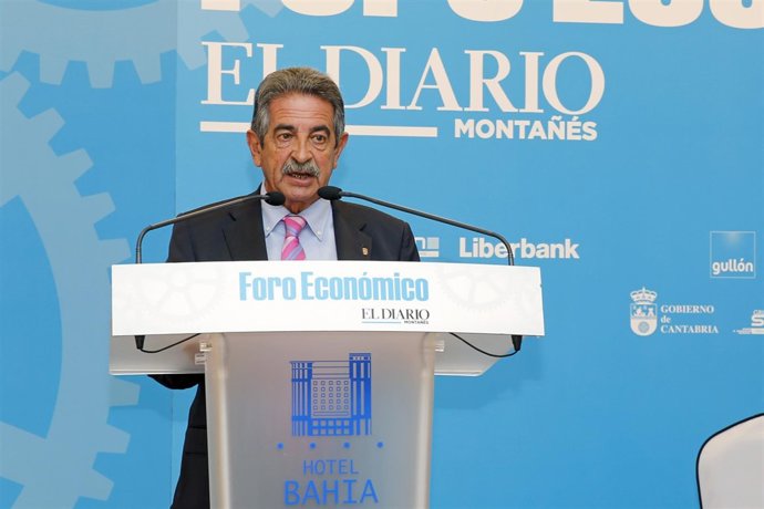 Revilla en el foro económico del Diario Montañés