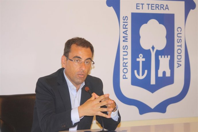 El portavoz del Grupo Popular en el Ayuntamiento de Huelva, Ángel Sánchez.