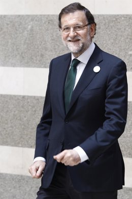 Rajoy visita la sede del servicio 016 contra la violencia de género