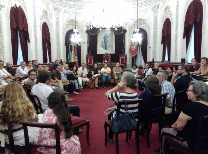 Reunión del Ayuntamiento de Cádiz con asociaciones sobre los refugiados