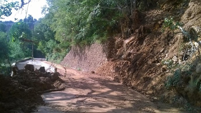 Accesos al Salto de la Novia