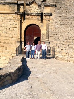 Visita de la Diputación de Jaén al castillo de Sabiote
