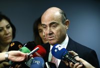 De Guindos dice que la reubicación de refugiados es una “oportunidad económica”