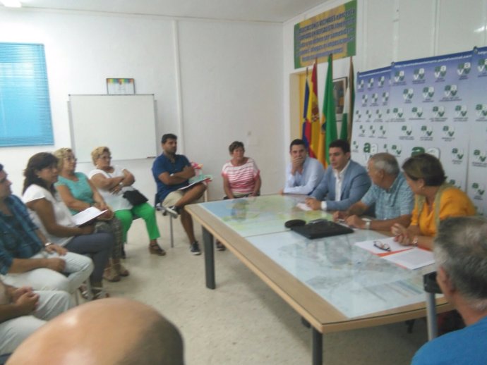 Reunión del diputado Sergio Romero (C's) con colectivos vecinales