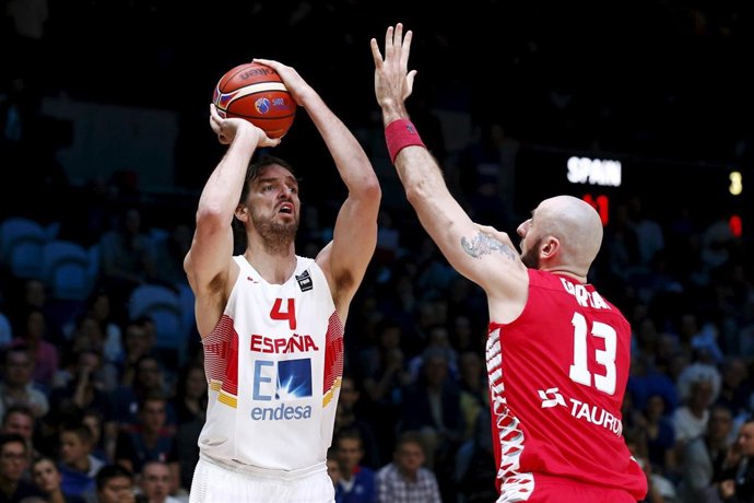 Pau Gasol pone a España en los cuartos del Eurobasket
