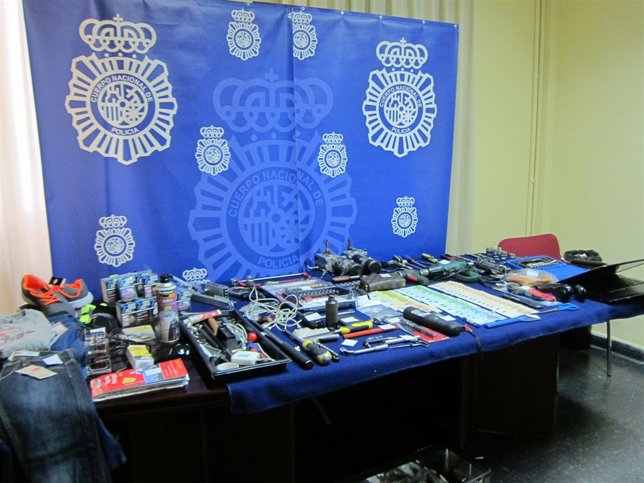 Cuatro detenidos por 47 robos con fuerza en viviendas durante el periodo estival