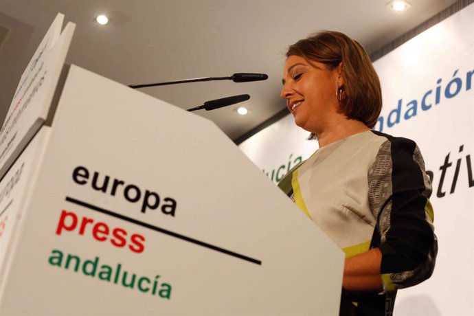 La alcaldesa de Córdoba, Isabel Ambrosio, en los Desayunos de Europa Press
