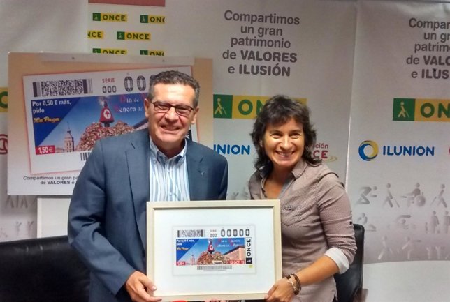 Presentación del cupón del 12 de octubre, en honor a las Fiestas del Pilar