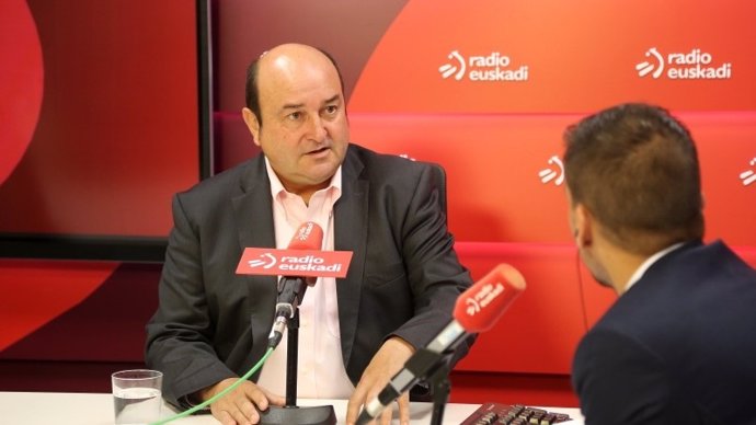 Andoni Ortuzar en Radio Euskadi