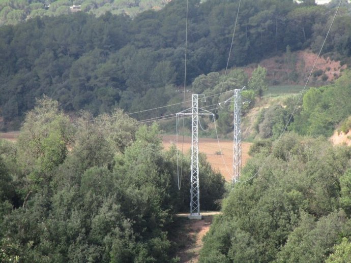 Línea de Endesa en Sant Pere de Vilamajor (Barcelona)