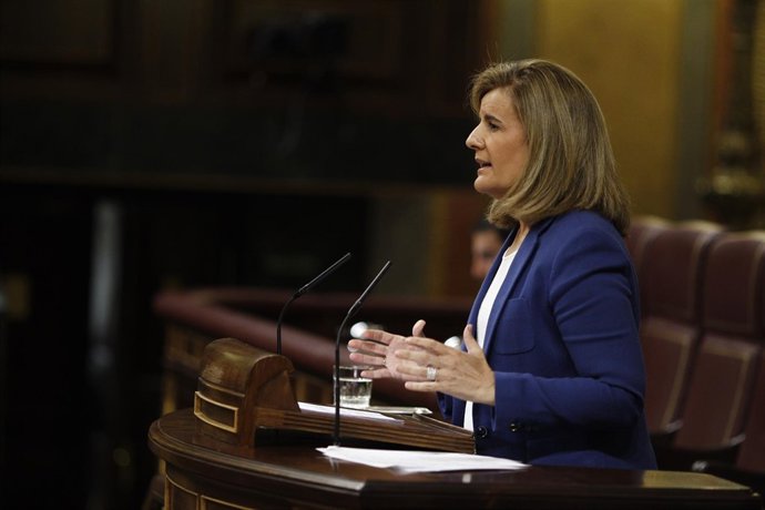 Fátima Báñez en el debate sobre los Presupuestos en el Congreso