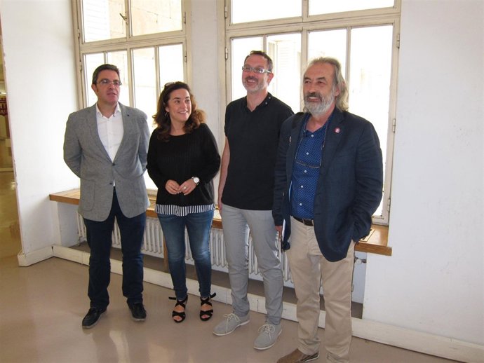 La oposición del Ayuntamiento pide explicaciones a Ruiz Tutor