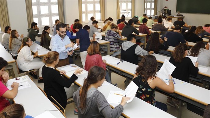 Examen de Selectividad en la UPO