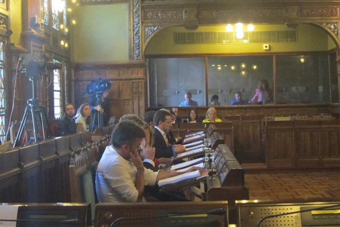 El consejero Genaro Alonso comparece en la Junta General