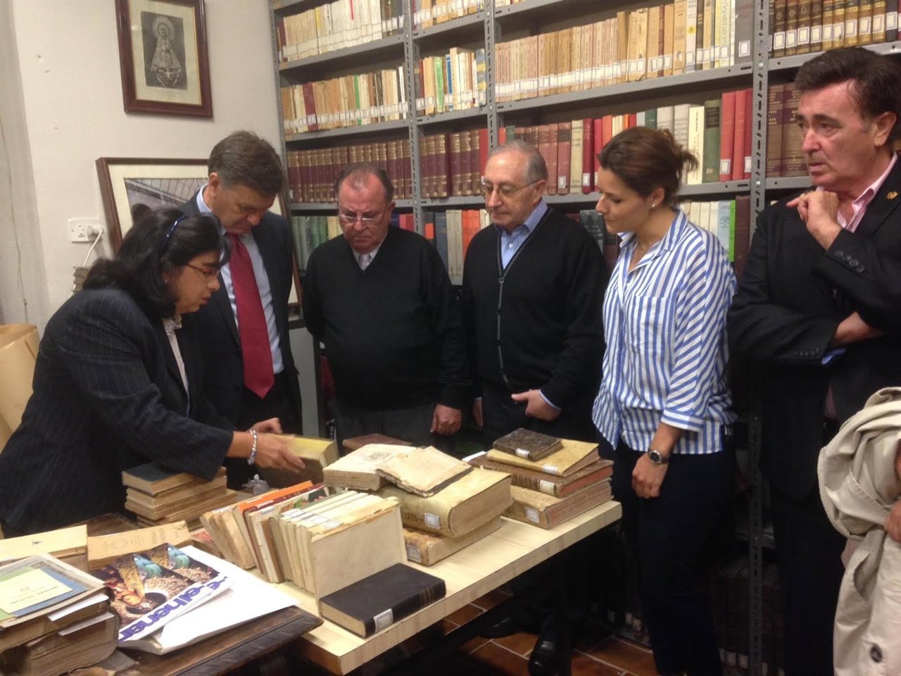 Visita a la biblioteca de El Henar.
