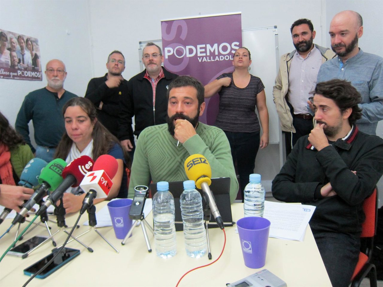 Responsables de Podemos, en su anuncio de desvinculación de SIVA.