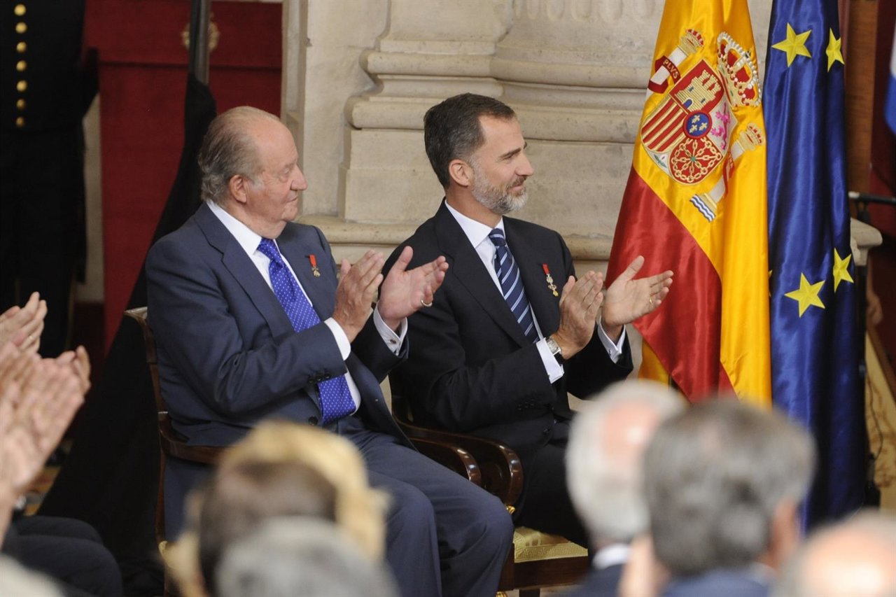 Rey Felipe VI y Rey Juan Carlos celebran 30 aniversario adhesión España Europa