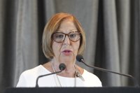 La Junta se compromete a retirar "cuanto antes" las aulas prefabricadas