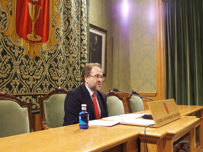 NP Y Foto RP Asuntos Economicos