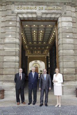 Los cuatro presidentes de Aragón, este miércoles en el edificio Pignatelli
