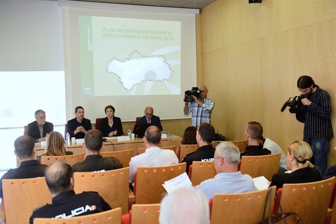 La conferencia de este miércoles celebraba en Granada.