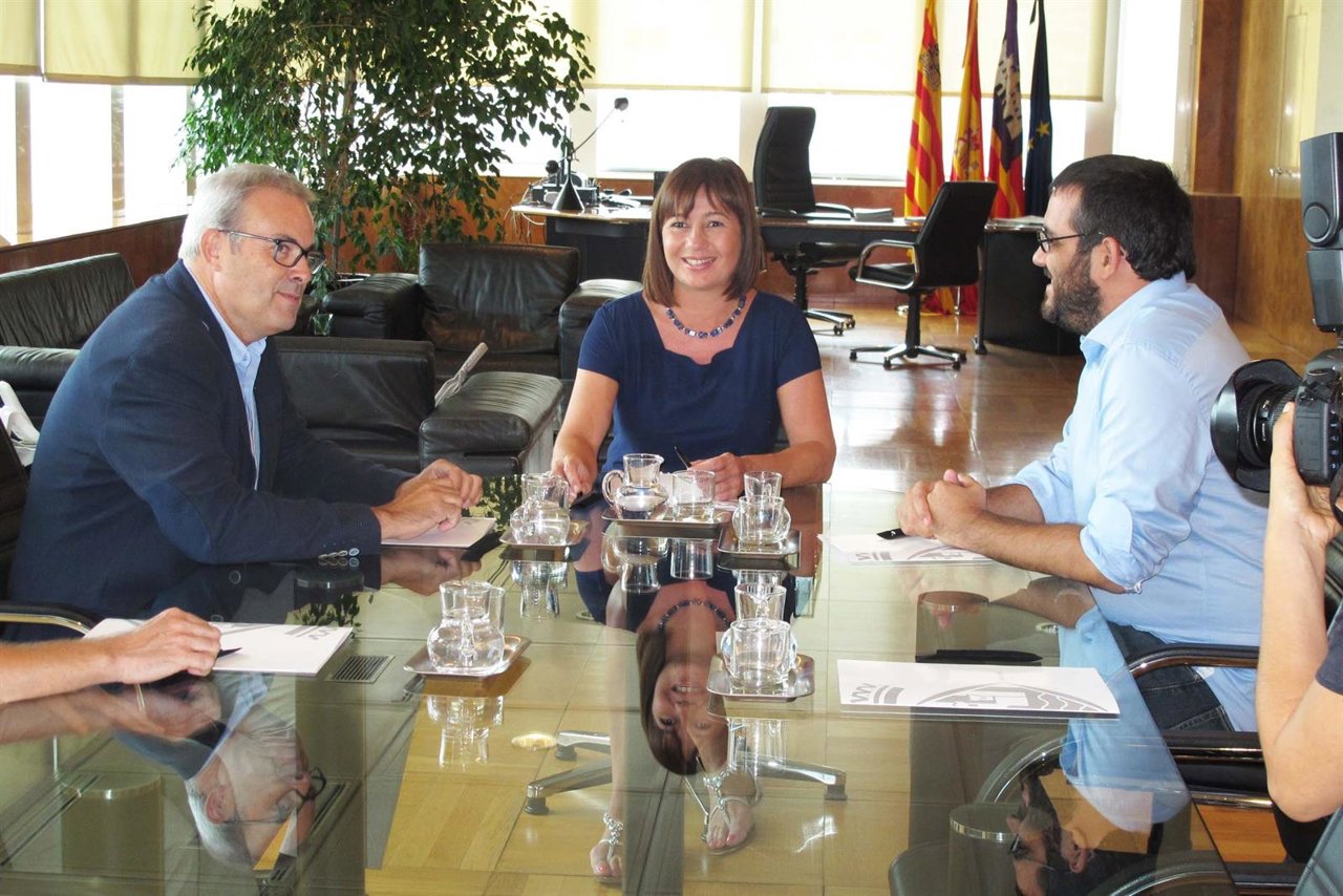 Reunión en Ibiza con la presidenta del Govern, Francina Armengol