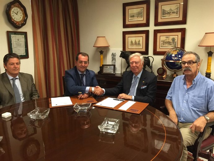 Fundación Caja Rural del Sur y cooperativas agroalimentarias de Sevilla