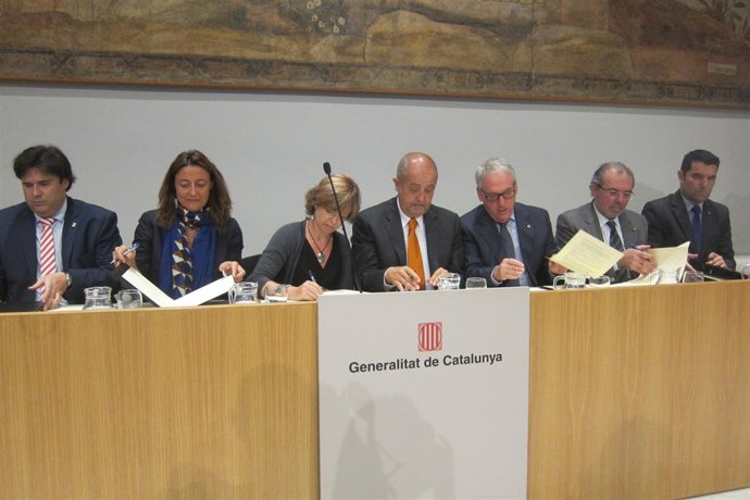 Acuerdo para la ventanilla única empresarial en el mundo local