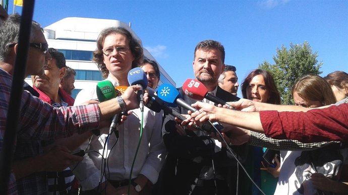 El coordinador general de IU y el provincial, Antonio Maíllo y Manuel Morales.