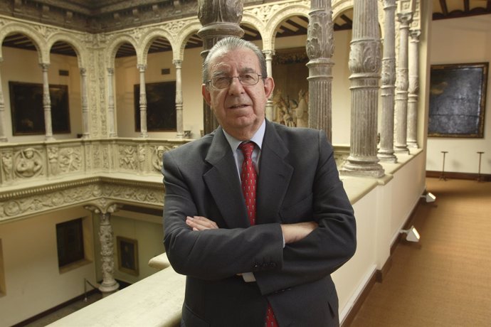 Román Alcalá Pérez.