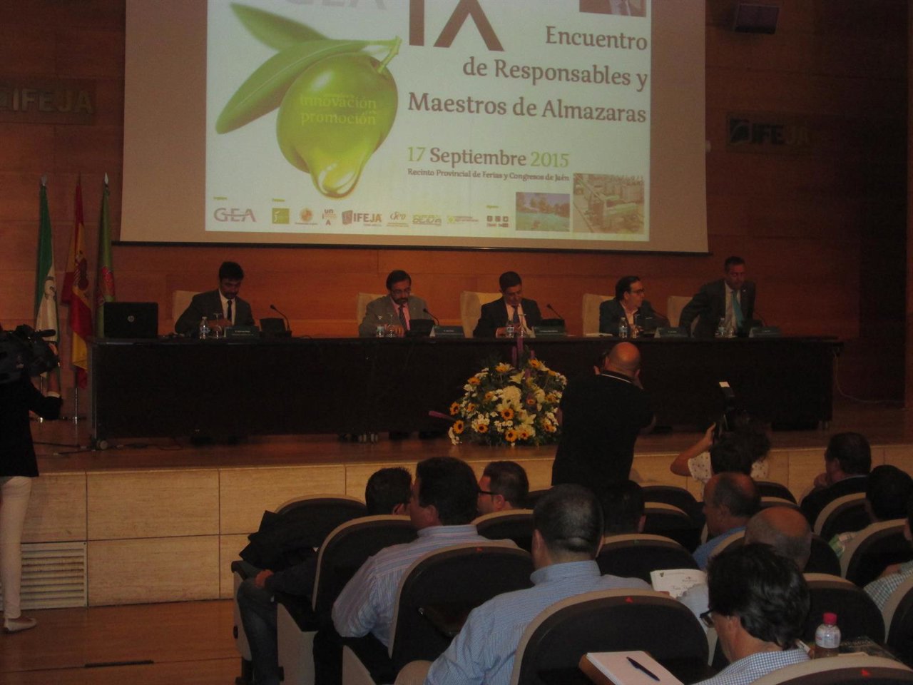 Inauguración del IX Encuentro de  Responsables y Maestros de Almazaras