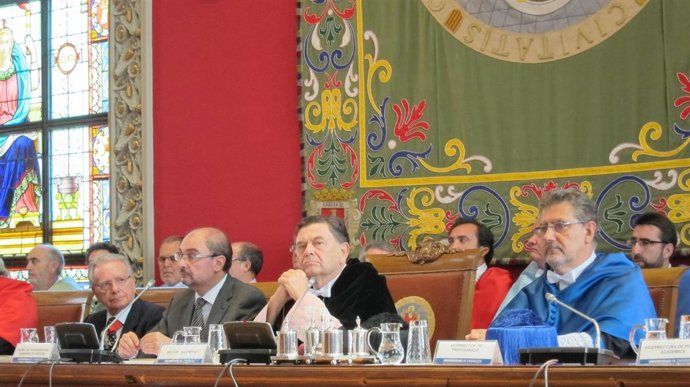 Inicio del curso académico 2015-2016 en la UZ