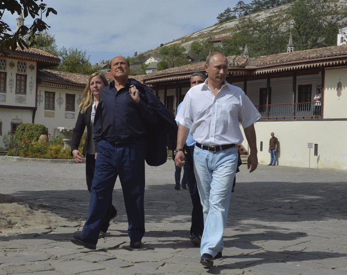 Putin y Berlusconi de visita en Crimea