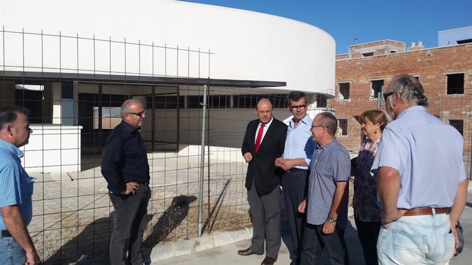 Sebastián Pérez visita el Consultorio de Láchar