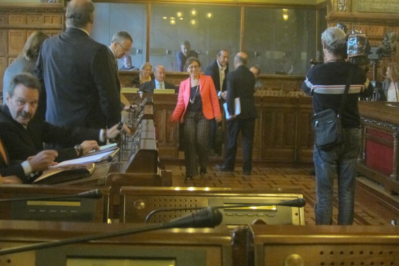  La Consejera De Infraestructuras Del Principado, Belén Fernández.