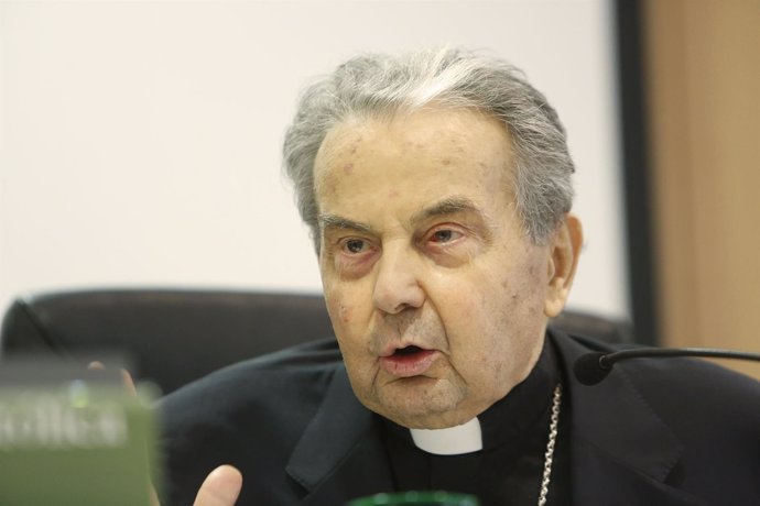 El arzobispo de Bolonia en la UCV