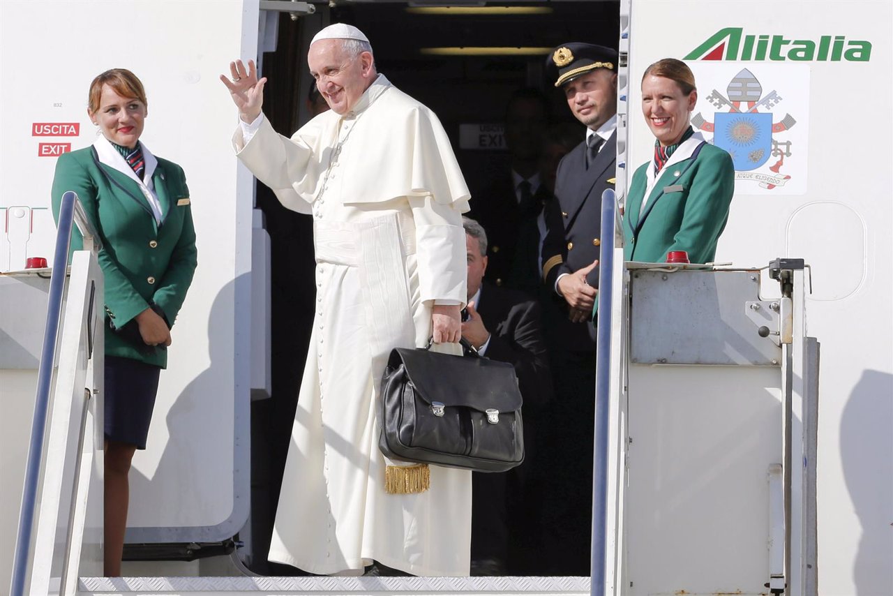 El Papa Francisco pone rumbo a Cuba