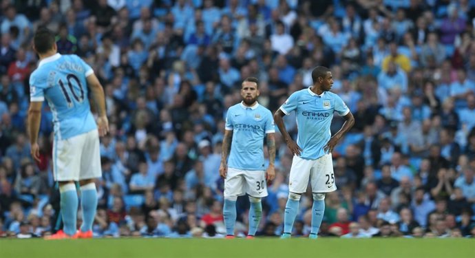 Manchester City West Ham Premier Fernandinho Otamendi