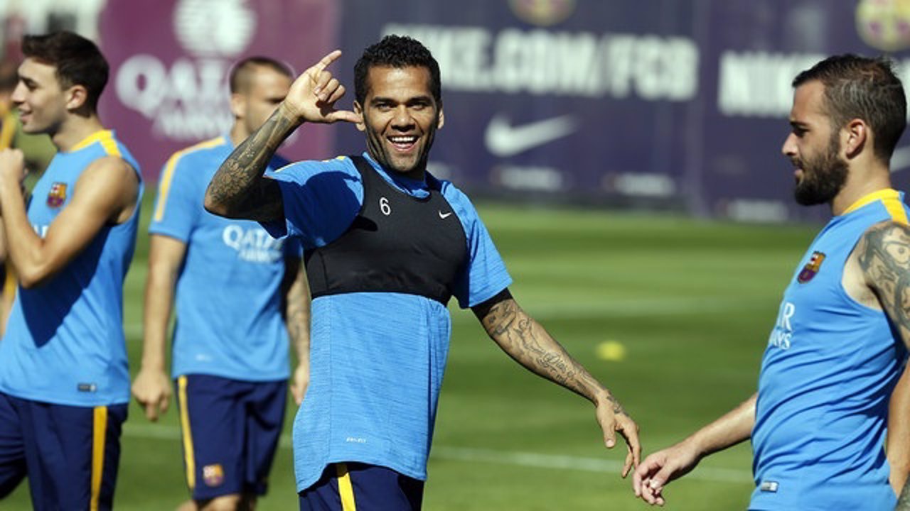 Dani Alves Barcelona entrenamiento