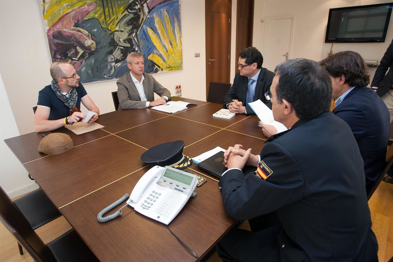 Reunión para analizar la problemática de las trampas para ciclistas en el monte