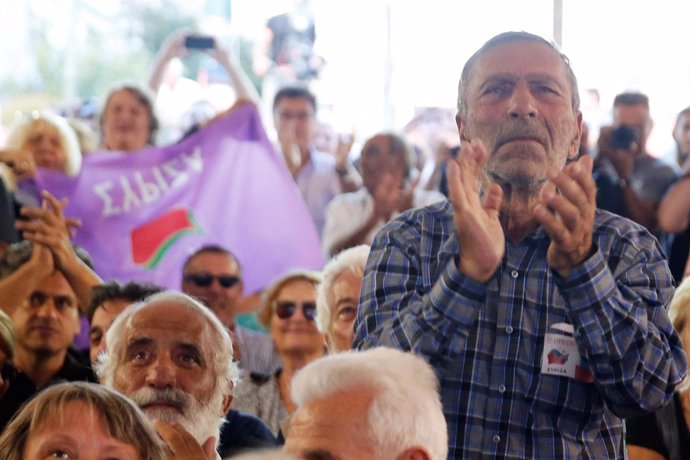 Simpatizantes de SYRIZA tras conocerse sondeos a pie de urna de las elecciones