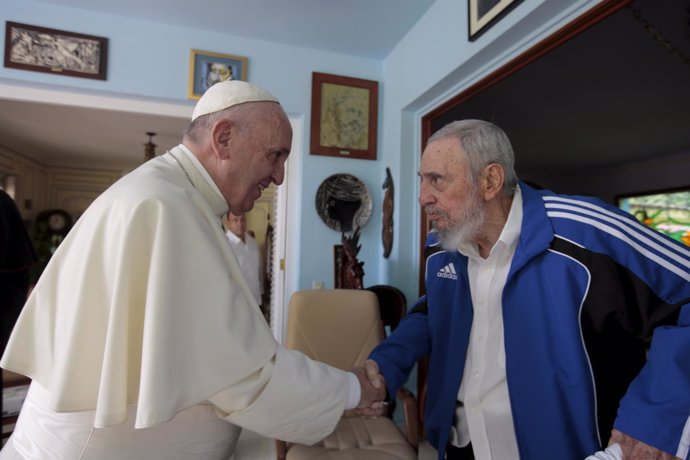 El Papa Francisco se reune con Fidel Castro en la Habana