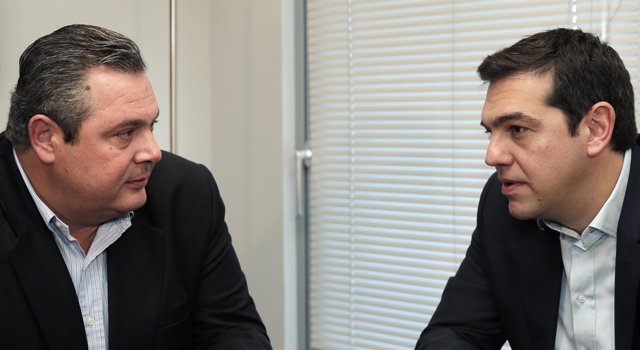 El líder de SYRIZA, Alexis Tsipras, con el de ANEL, Panos Kammenos