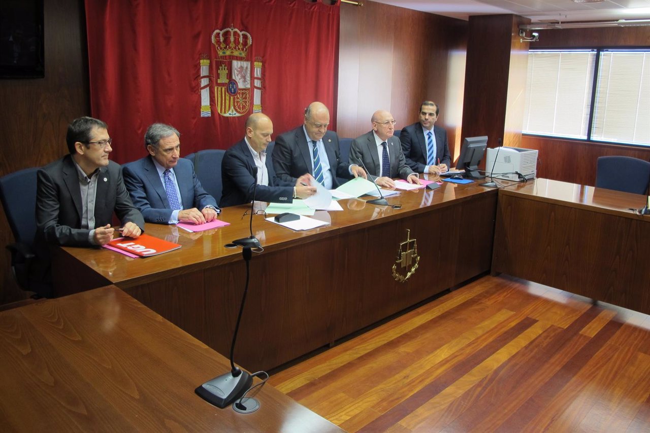 J. Lecumberri, J. A. Sarría, R. Villar, J. Galve, V. Cubero y Carlos González.