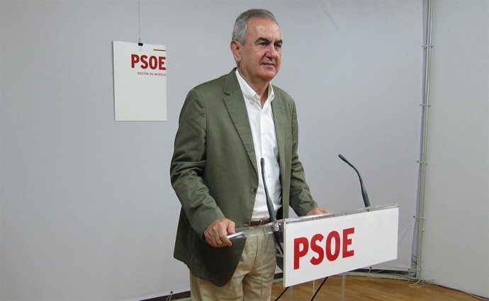 Tovar en rueda de prensa